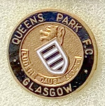 QUEENS PARK_FC_003