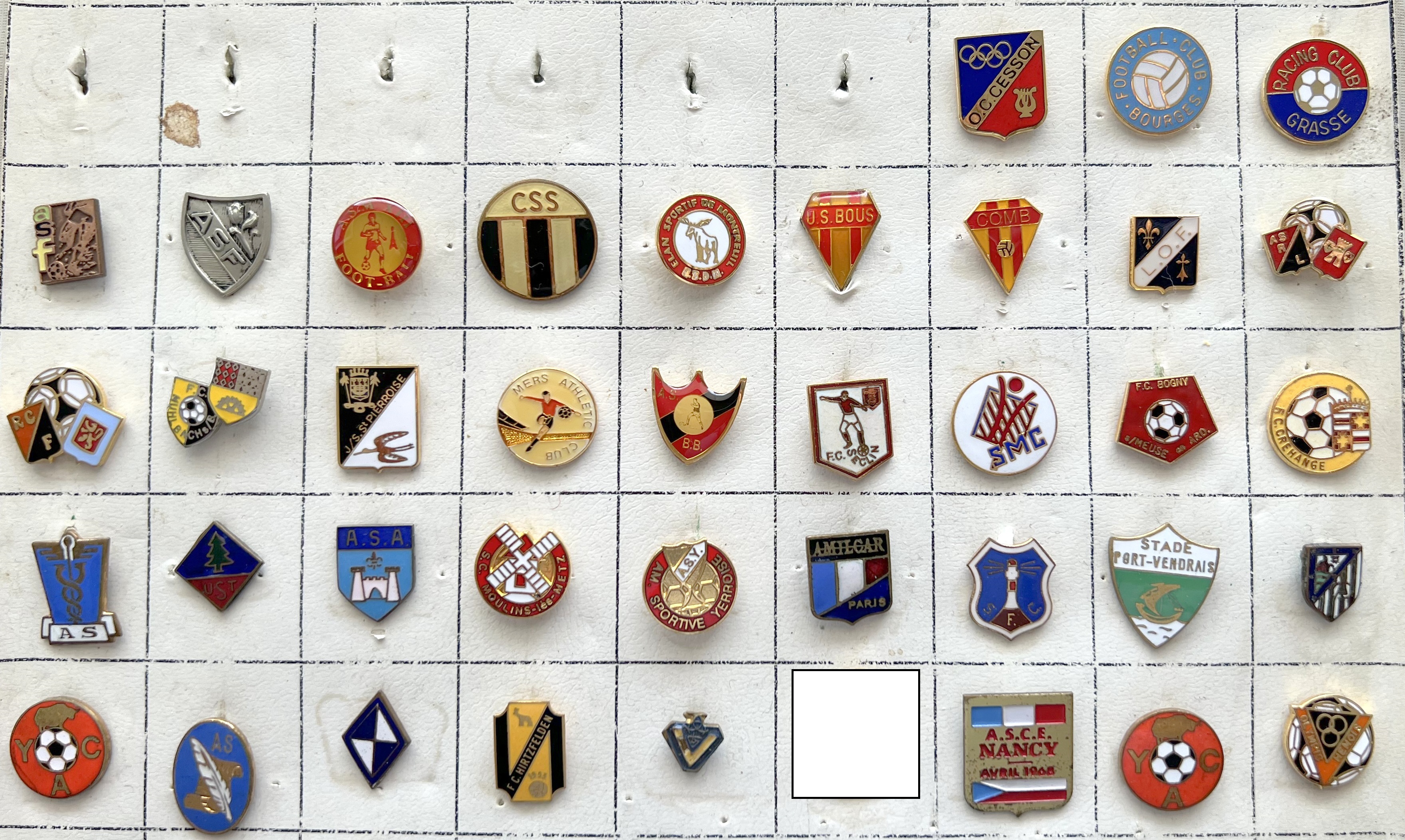 202206_FRA_STICK PINS_03