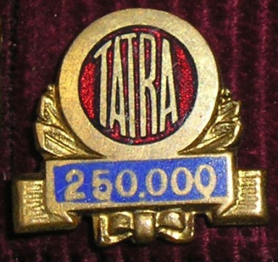 0_AUTA_100